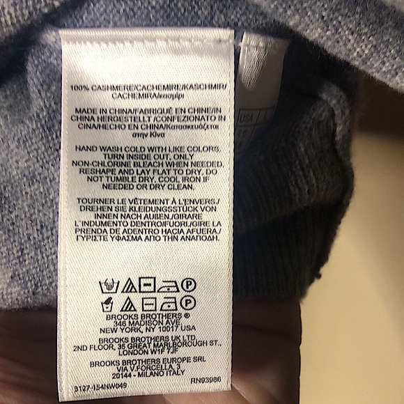 🦋Brooks Brothers crewneck cashmere sweater with short sleeve.🦋 - Picture 8 of 10